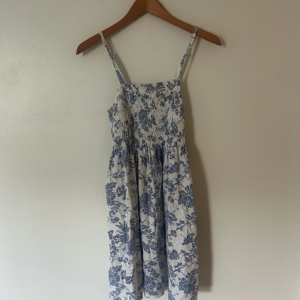 Universal thread - Blue Floral Smocked Sundress